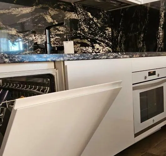 Moderno Con Vistas Al Mar דירה קלפה